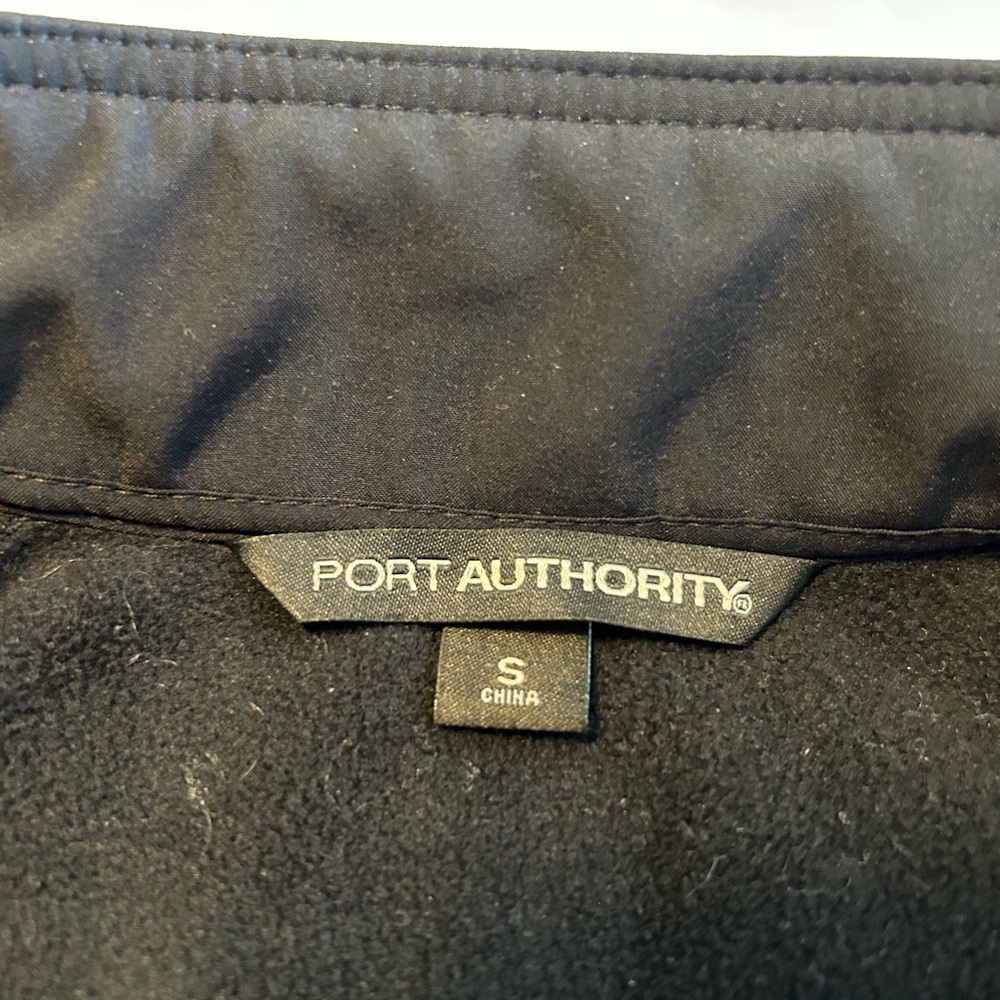 Port Authority Vest, Black, NWOT Vest, IGP Logo, Perfect Condition, Men's Sz S - Picture 7 of 11